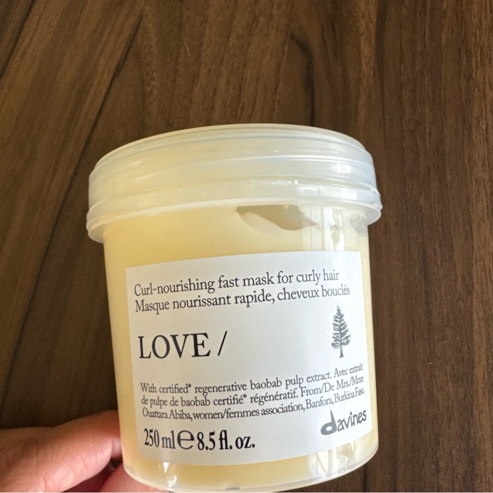 Davines LOVE Curl-Nourishing Mask - Cream Jar